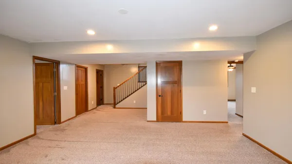 $474,900 | 887 Golfview Avenue, Zumbrota, MN 55992