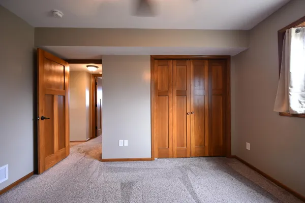 $474,900 | 887 Golfview Avenue, Zumbrota, MN 55992