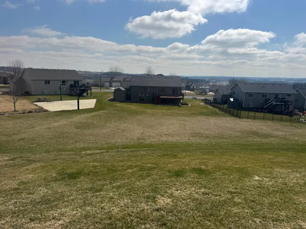 $474,900 | 887 Golfview Avenue, Zumbrota, MN 55992