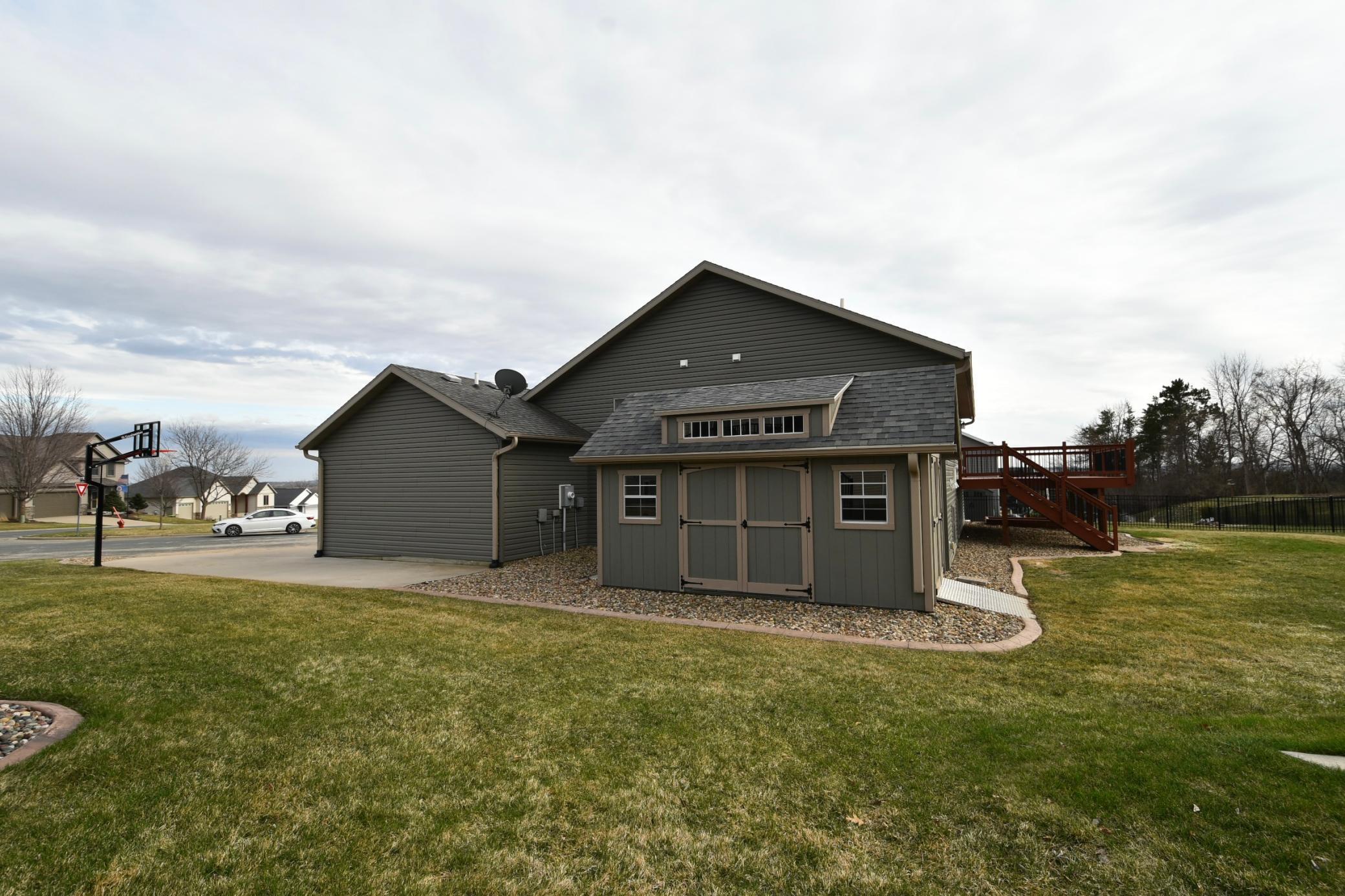 887 Golfview Avenue Zumbrota, MN 55992 - Photo 6 of 42