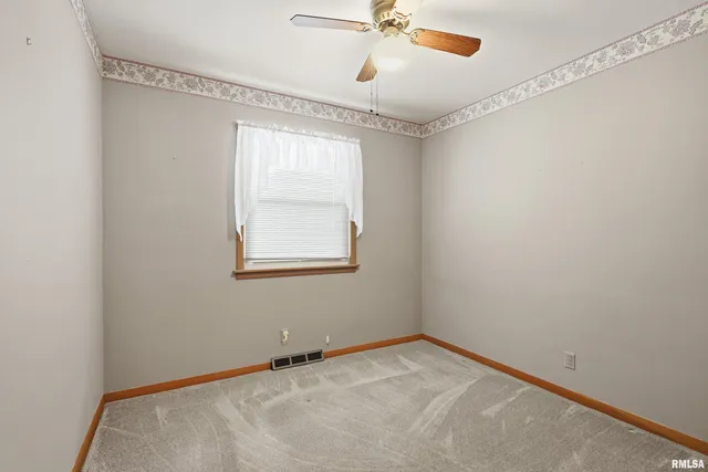 $179,900 | 1508 32nd Street, Moline, IL 61265