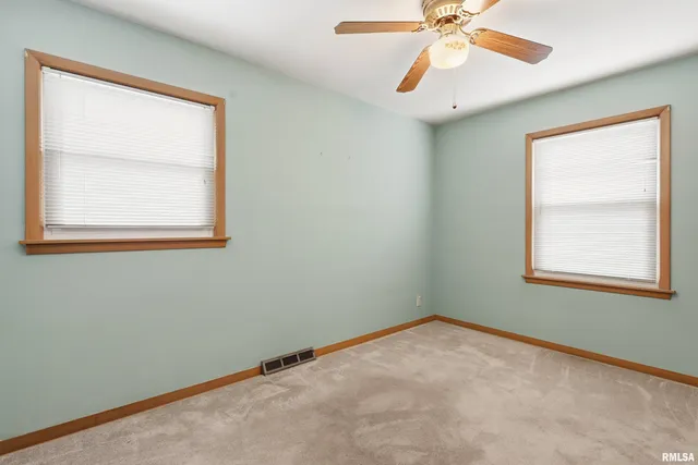 $179,900 | 1508 32nd Street, Moline, IL 61265