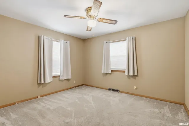 $179,900 | 1508 32nd Street, Moline, IL 61265