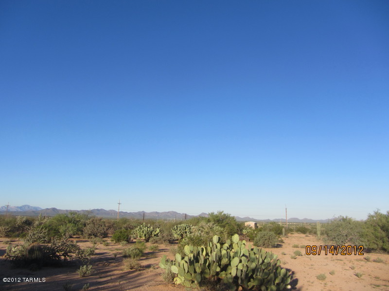 12540 West Mile Wide Road Tucson, AZ 85743 - Photo 3 of 10 Gallery Image 3