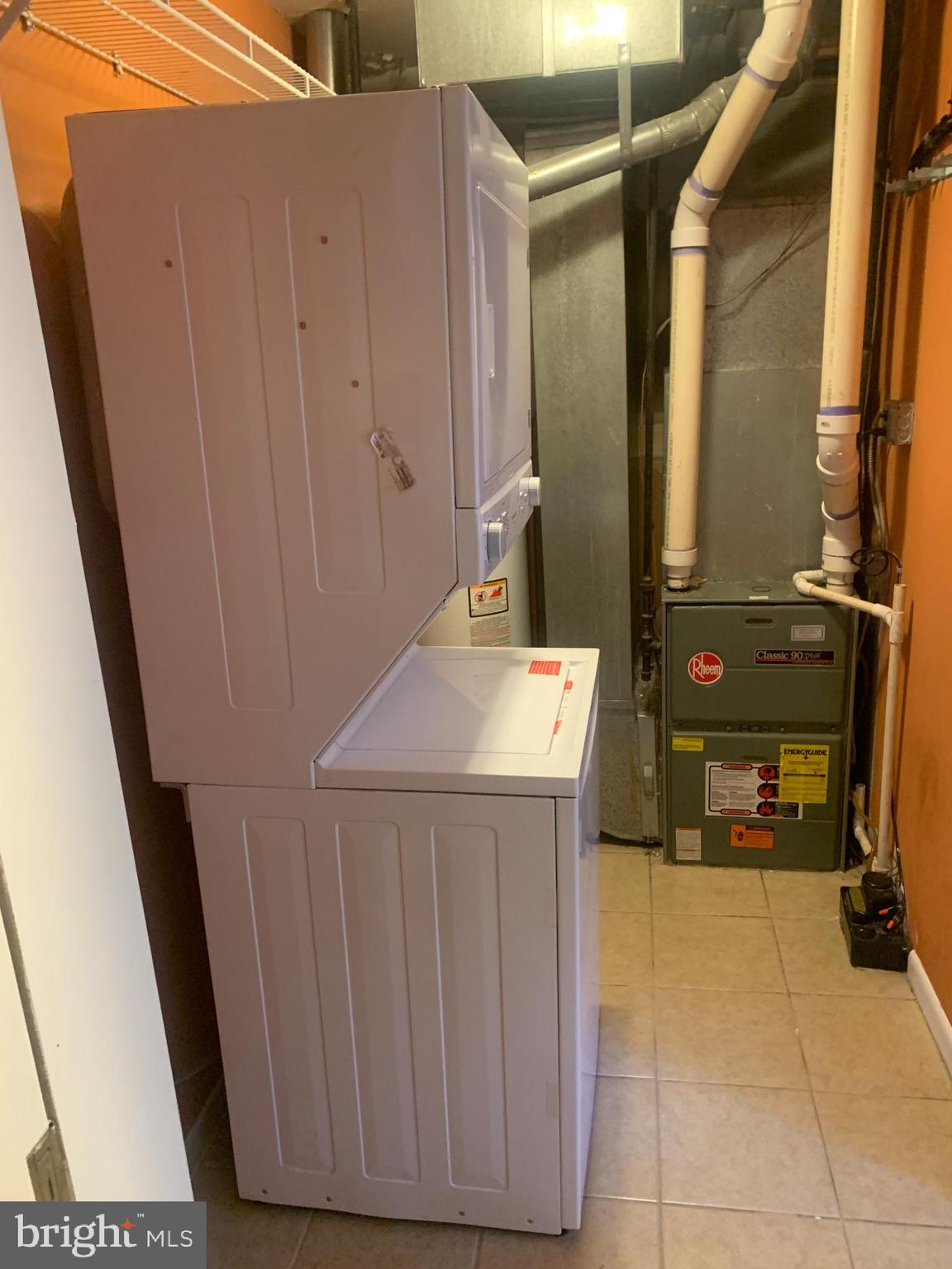 956 North Beecham Road Williamstown, NJ 08094 - Photo 8 of 17 a utility room with dryer and washer