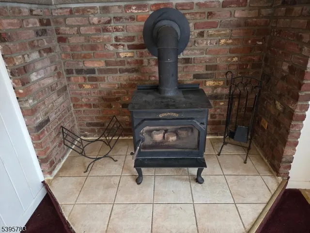 $229,900 | 309 Rutherford Avenue, Franklin, NJ 07416