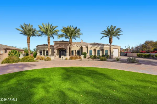 $2,400,000 | 2900 East Clark Drive, Gilbert, AZ 85297