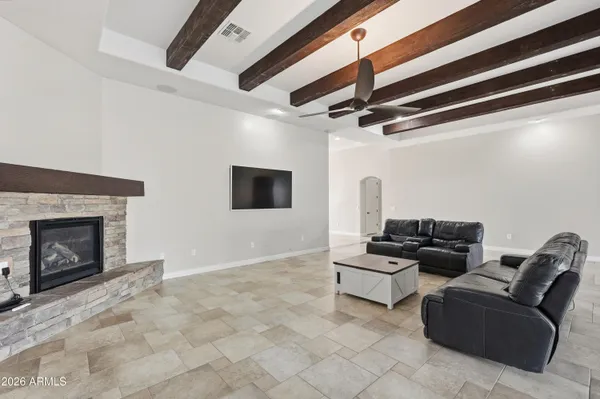 $2,400,000 | 2900 East Clark Drive, Gilbert, AZ 85297