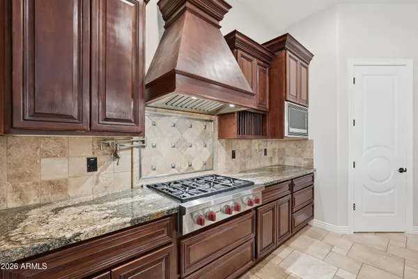 $2,400,000 | 2900 East Clark Drive, Gilbert, AZ 85297