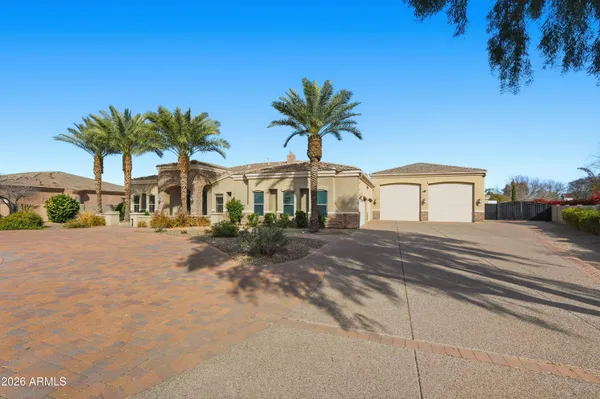$2,400,000 | 2900 East Clark Drive, Gilbert, AZ 85297