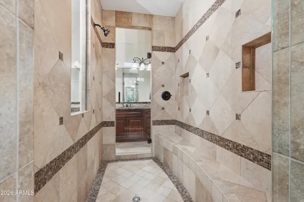 $2,400,000 | 2900 East Clark Drive, Gilbert, AZ 85297