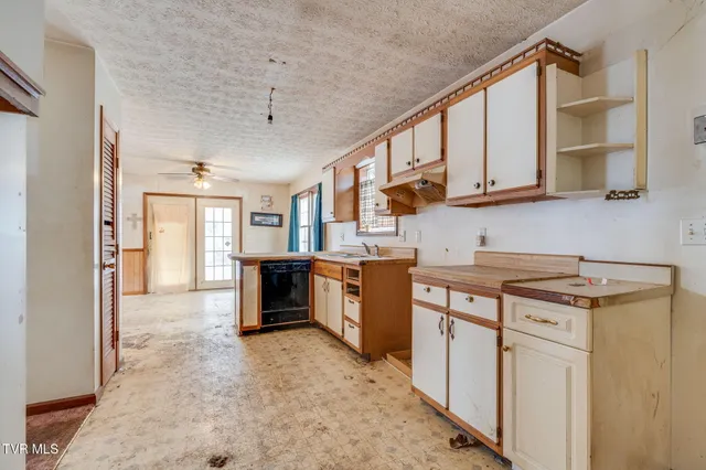 $10,000 | 228 Tiger Creek Road, Roan Mountain, TN 37687