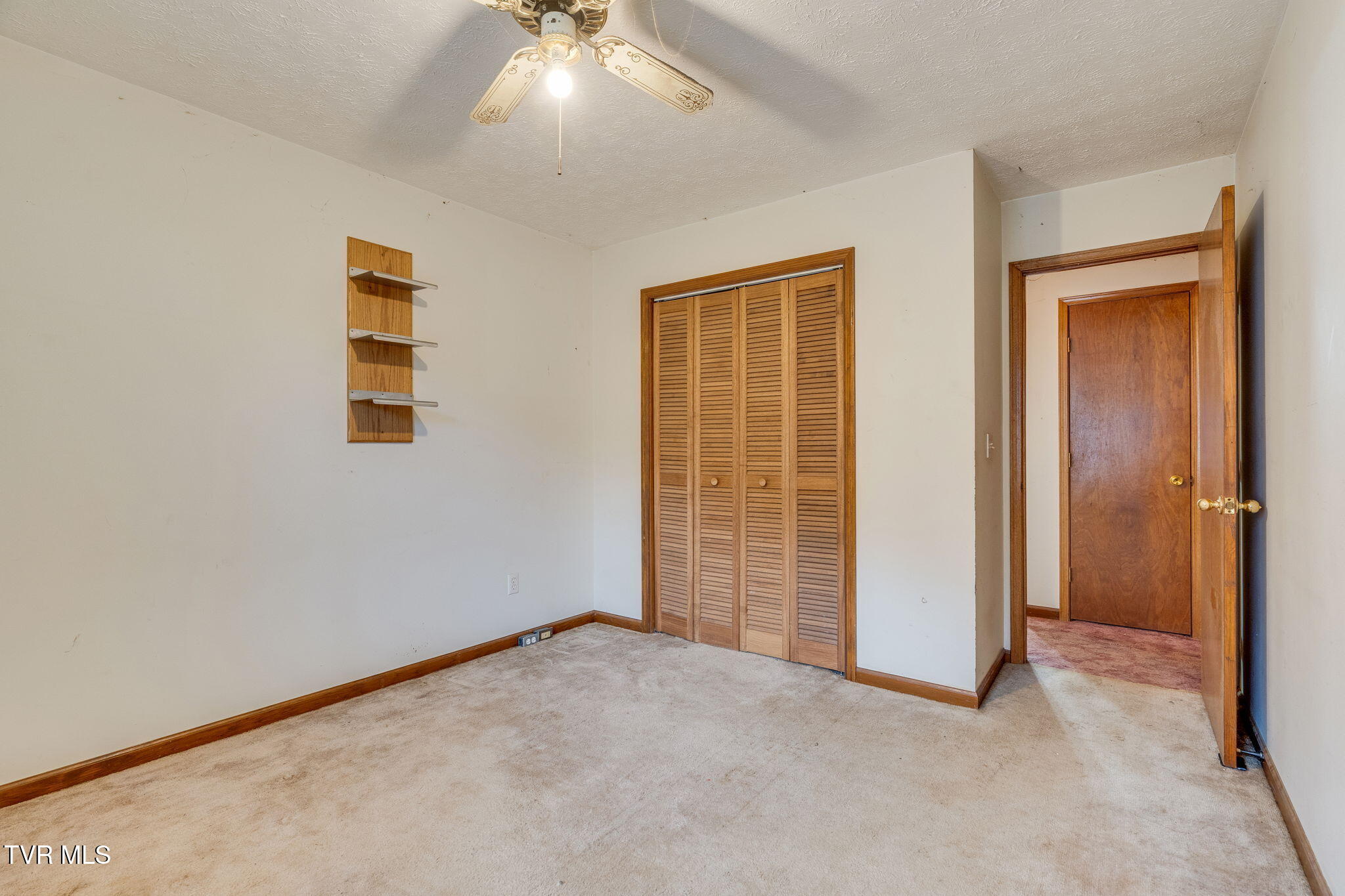 228 Tiger Creek Road Roan Mountain, TN 37687 - Photo 22 of 38 012