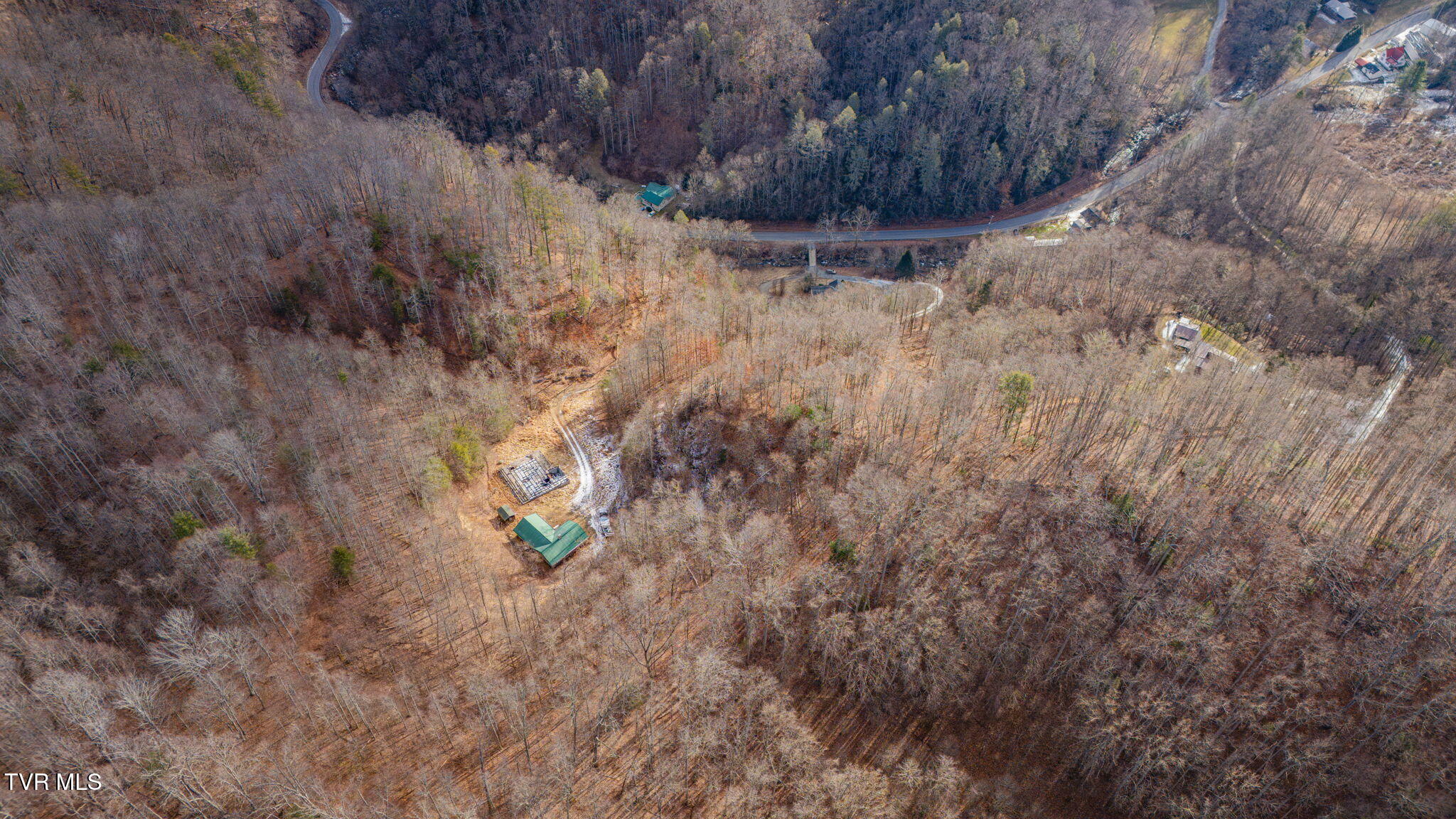 228 Tiger Creek Road Roan Mountain, TN 37687 - Photo 32 of 38 112