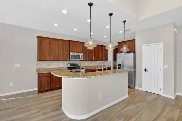 $670,000 | 3315 Ranchdale Drive, Plant City, FL 33566