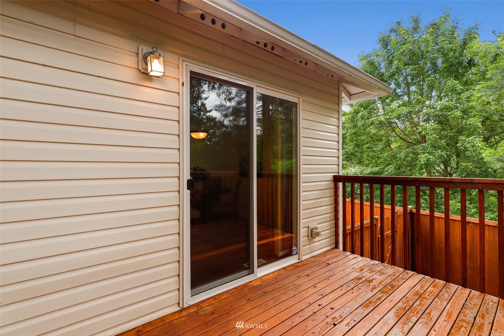 1322 196th Place Southeast Bothell, WA 98012 - Photo 10 of 40 a view of backyard with hardwood