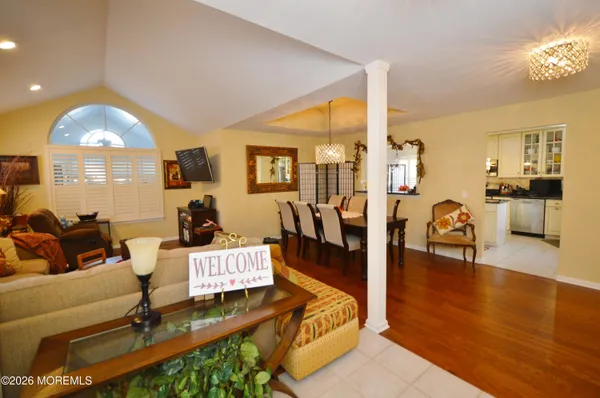 $464,000 | 2555 Ridgemont Court, Toms River, NJ 08755