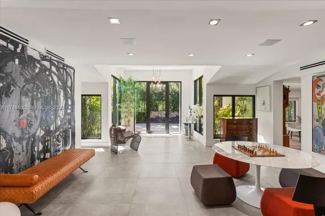 $5,100,000 | 635 Curtiswood Drive, Key Biscayne, FL 33149