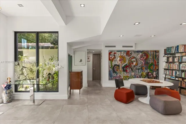 $5,100,000 | 635 Curtiswood Drive, Key Biscayne, FL 33149