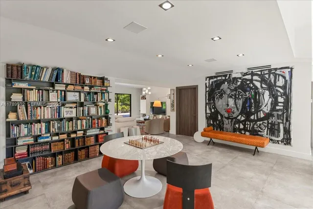 $5,100,000 | 635 Curtiswood Drive, Key Biscayne, FL 33149