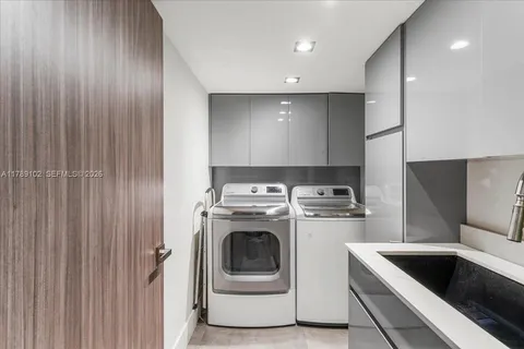 $5,100,000 | 635 Curtiswood Drive, Key Biscayne, FL 33149