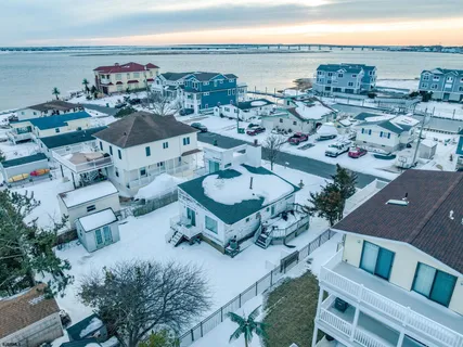 $379,000 | 21 Point Drive, Somers Point, NJ 08244