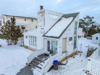 $379,000 | 21 Point Drive, Somers Point, NJ 08244