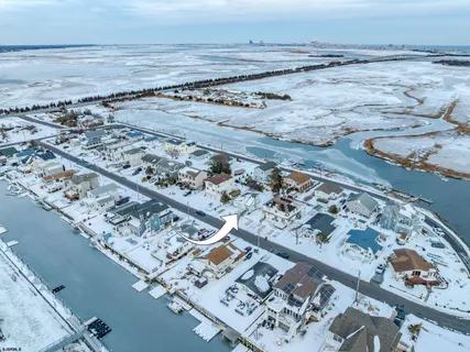 $379,000 | 21 Point Drive, Somers Point, NJ 08244