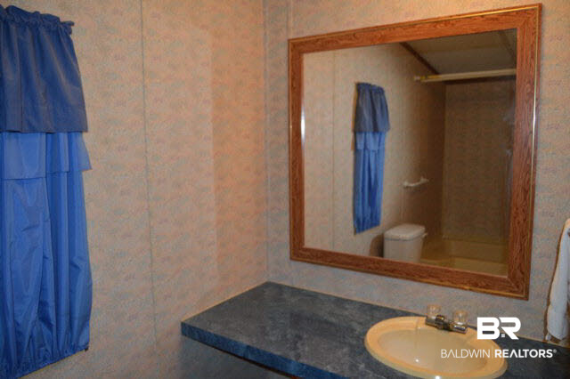 26980 Feely Road Elberta, AL 36530 - Photo 12 of 22 Master Bath