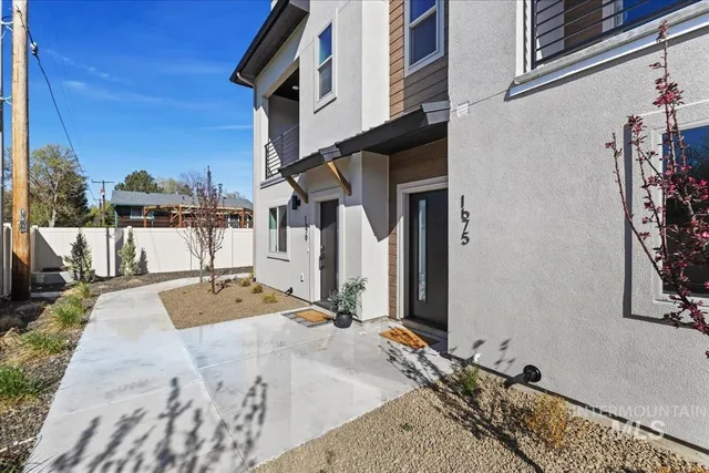 $496,880 | 1709 South Rock View Lane, Boise, ID 83705