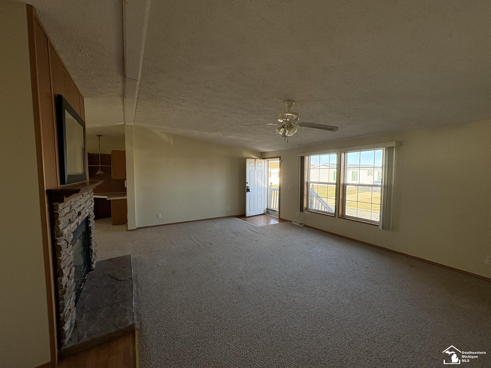 13565 Pear Street Carleton, MI 48117 - Photo 5 of 18