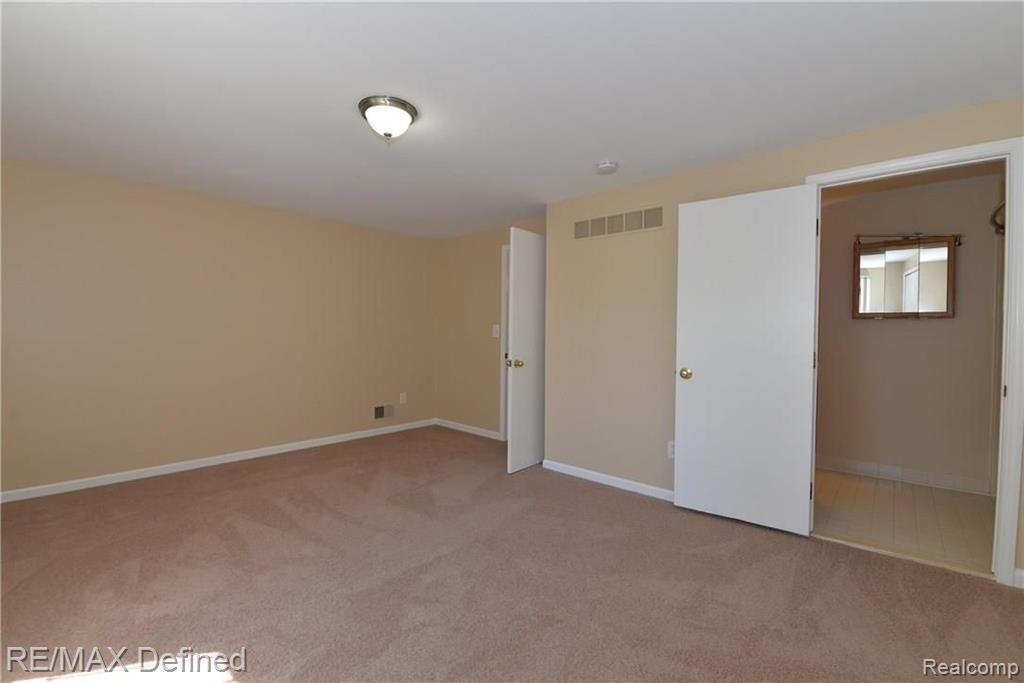 185 Fraser Street Rochester, MI 48307 - Photo 27 of 34