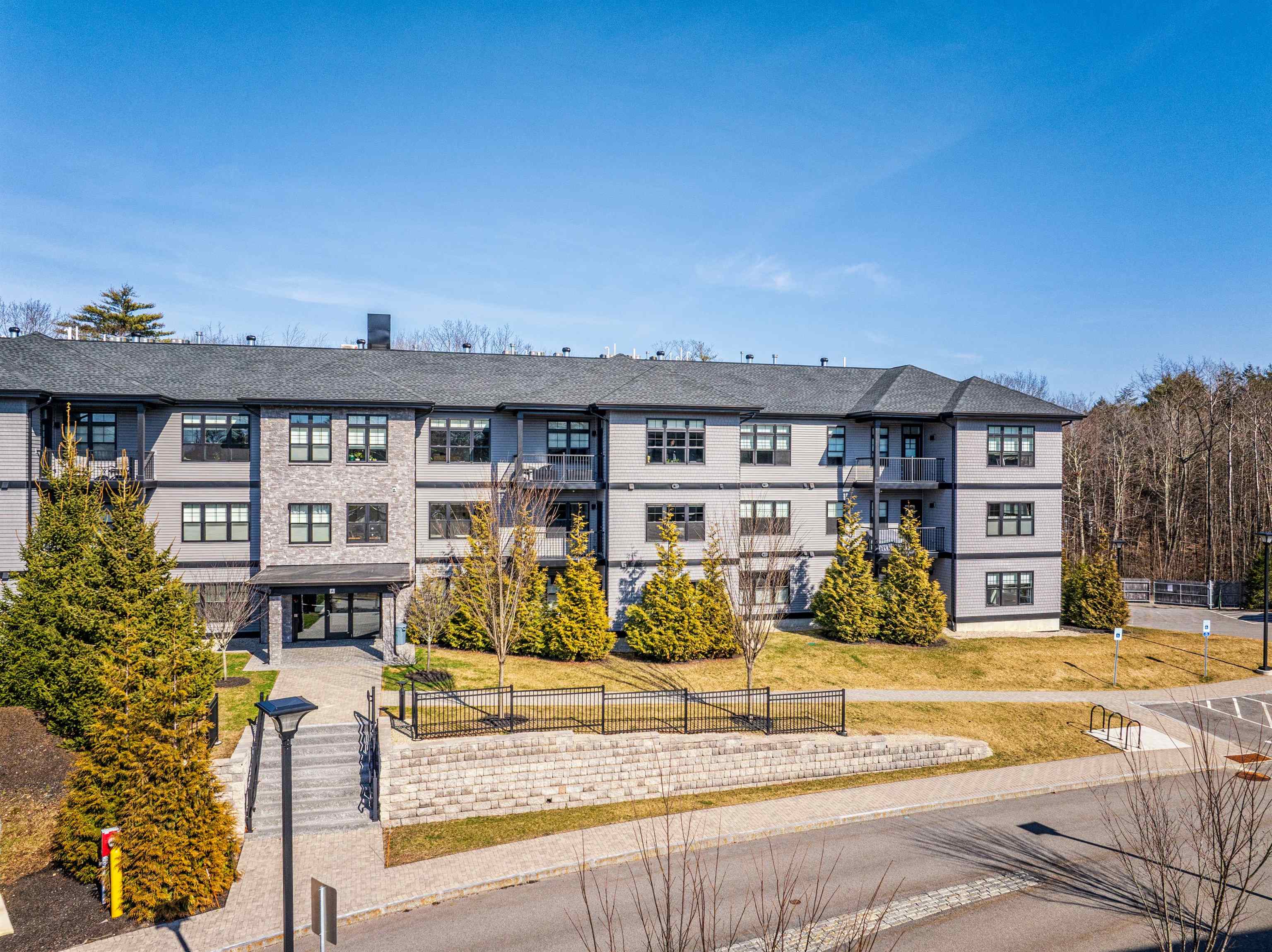 2075 Lafayette Road, Unit A12 Portsmouth, NH 03801 - Photo 33 of 40