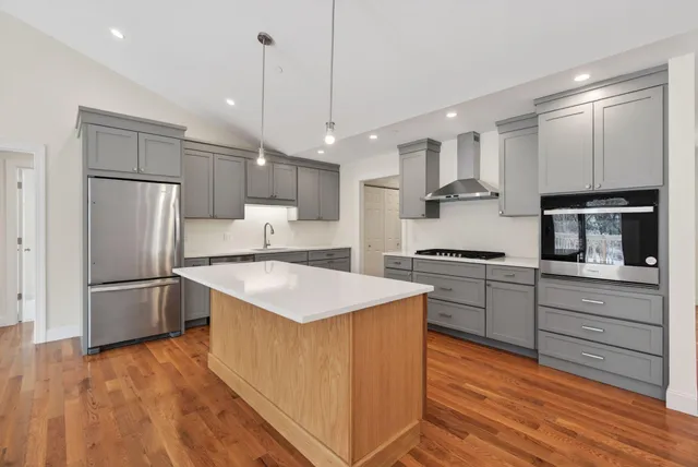 $749,000 | 32 Middle Jam Road, Gorham, ME 04038