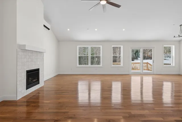 $749,000 | 32 Middle Jam Road, Gorham, ME 04038