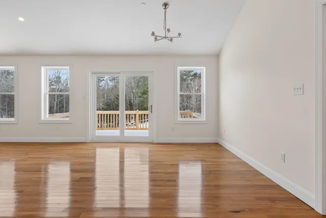 $749,000 | 32 Middle Jam Road, Gorham, ME 04038