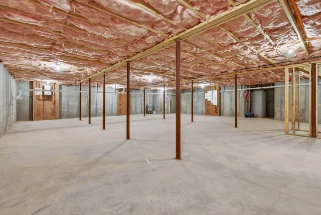 $749,000 | 32 Middle Jam Road, Gorham, ME 04038