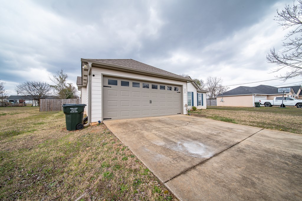 33 Honeysuckle Way Fort Mitchell, AL 36856 - Photo 2 of 44