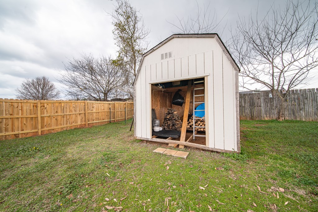 33 Honeysuckle Way Fort Mitchell, AL 36856 - Photo 37 of 44