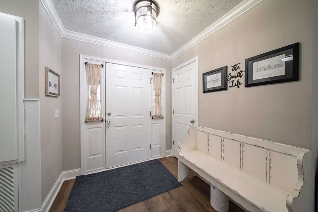 33 Honeysuckle Way Fort Mitchell, AL 36856 - Photo 4 of 44