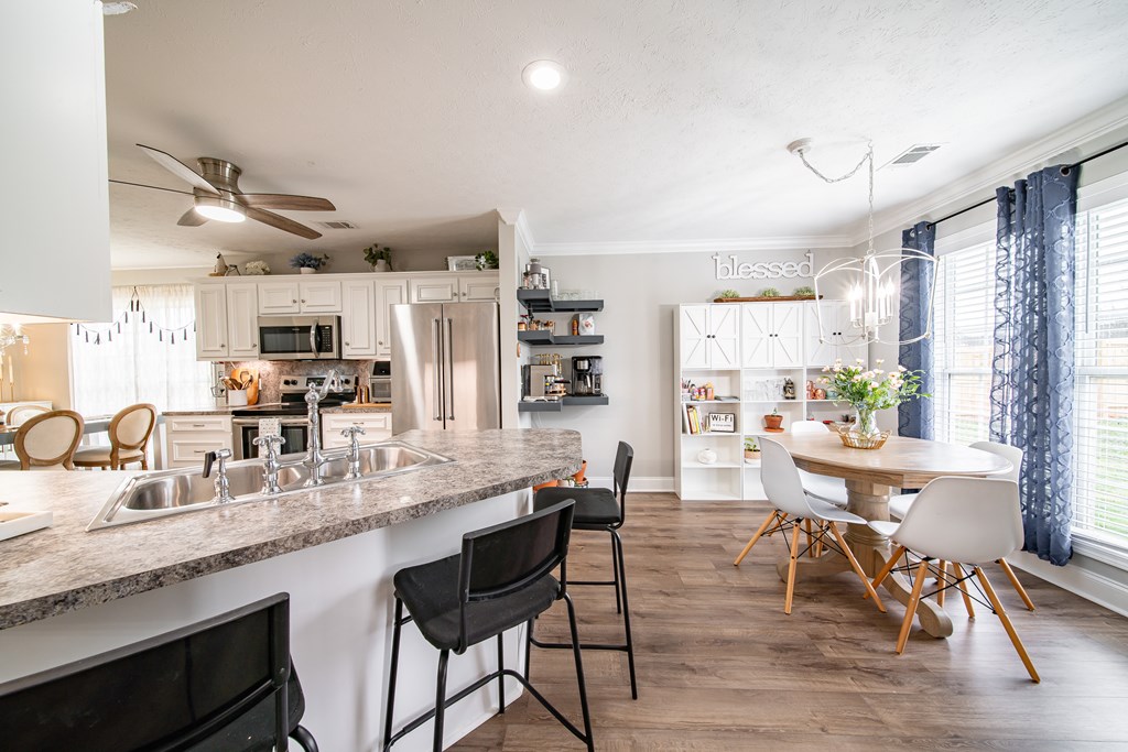 33 Honeysuckle Way Fort Mitchell, AL 36856 - Photo 8 of 44