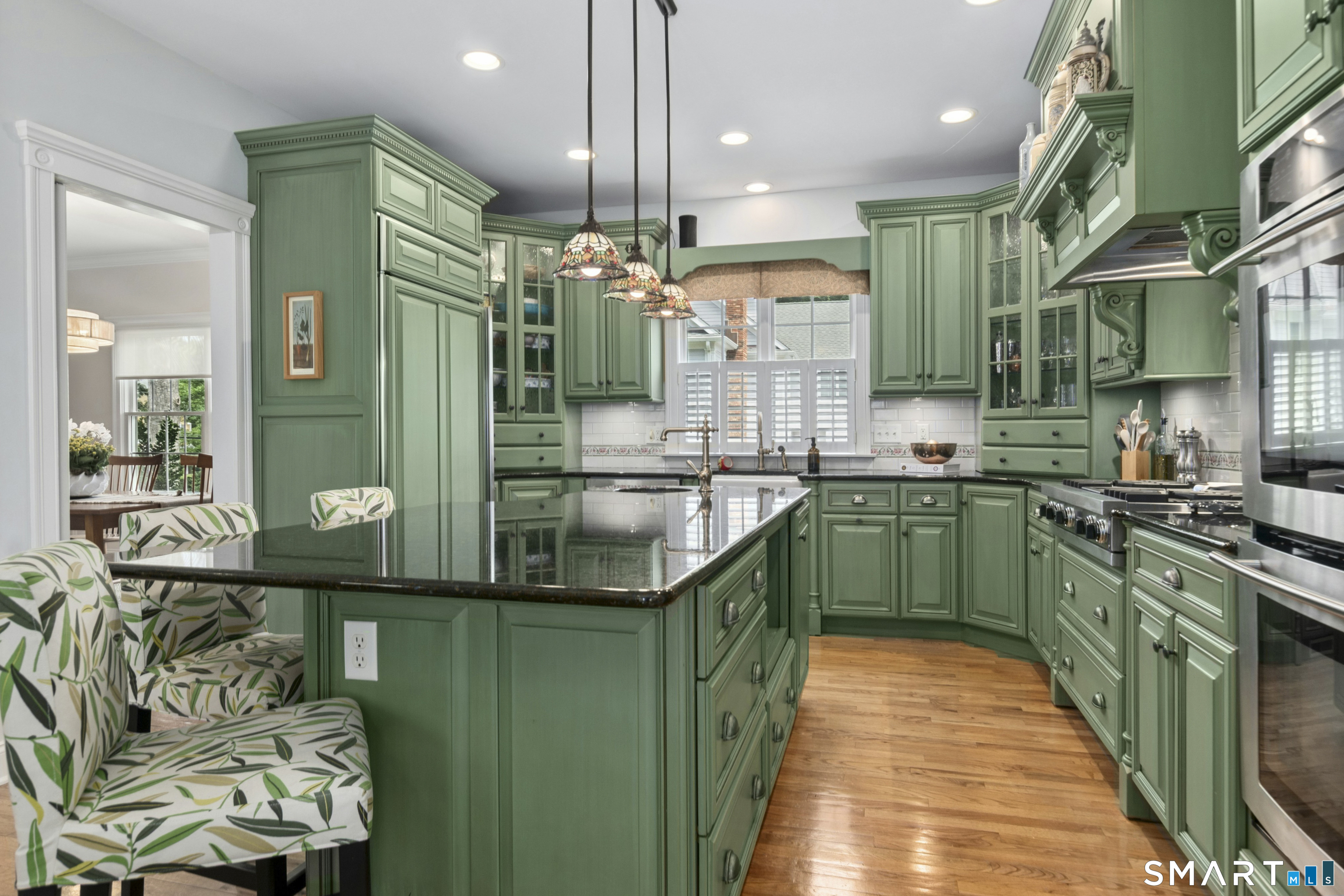 43 Catoonah Street Ridgefield, CT 06877 - Photo 8 of 40