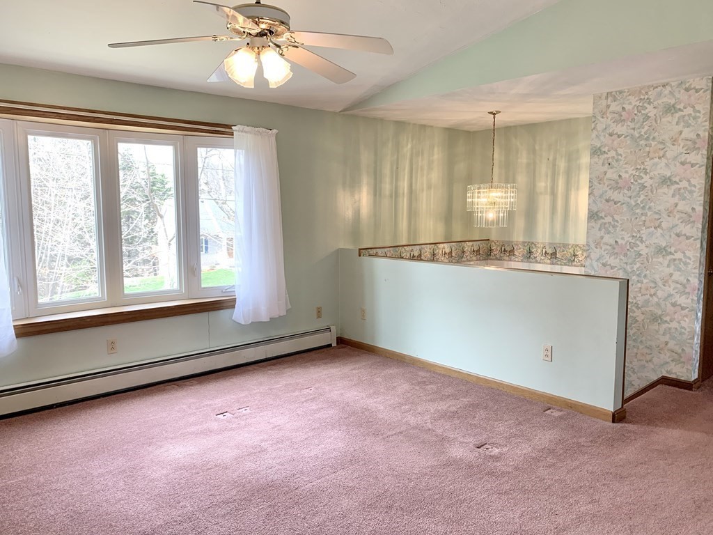 19 Naquag Street Rutland, MA 01543 - Photo 3 of 21