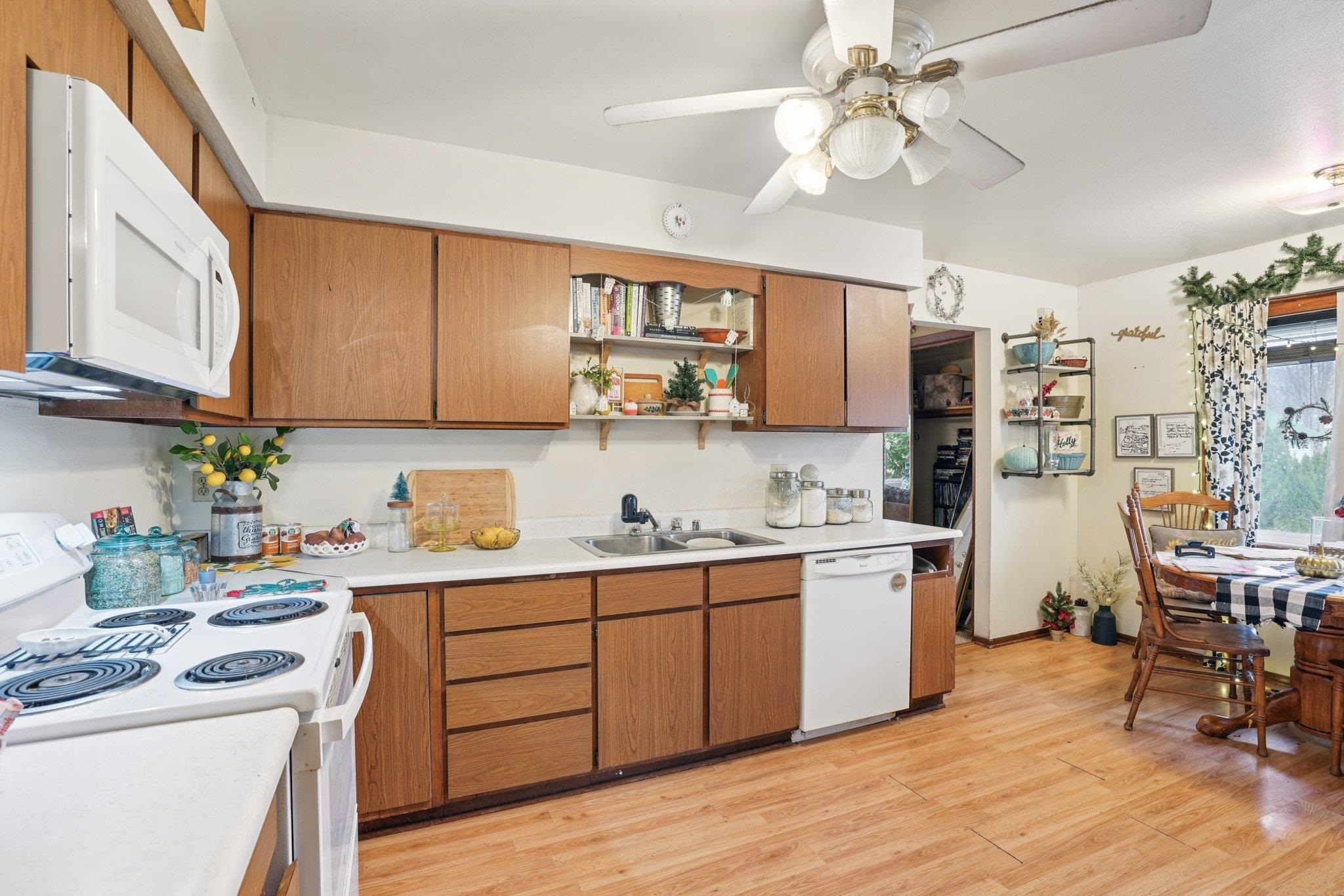 101-103 West Garfield Street Mount Horeb, WI 53572 - Photo 12 of 44