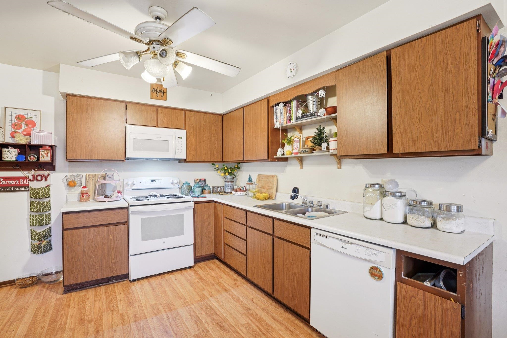 101-103 West Garfield Street Mount Horeb, WI 53572 - Photo 13 of 44