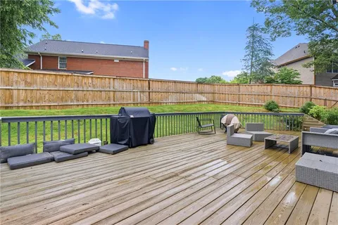 $614,000 | 4221 Willow Oak Drive, Gainesville, GA 30506