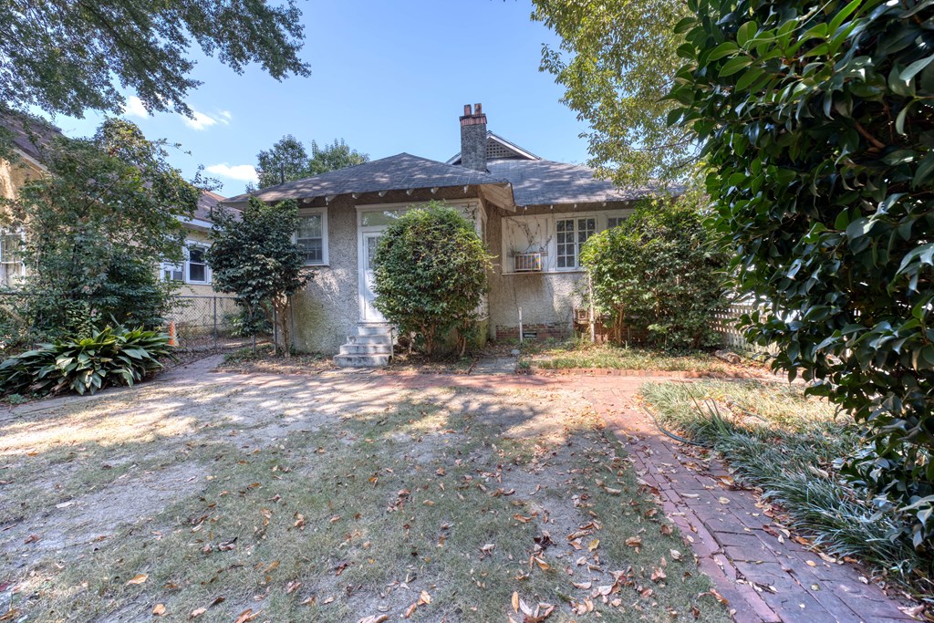2904 Beacon Avenue Columbus, GA 31904 - Photo 36 of 39 a front view of a house with a yard