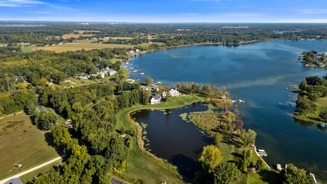 $347,000 | 12284 Crowne Pointe Drive, Unit 11, Vicksburg, MI 49097