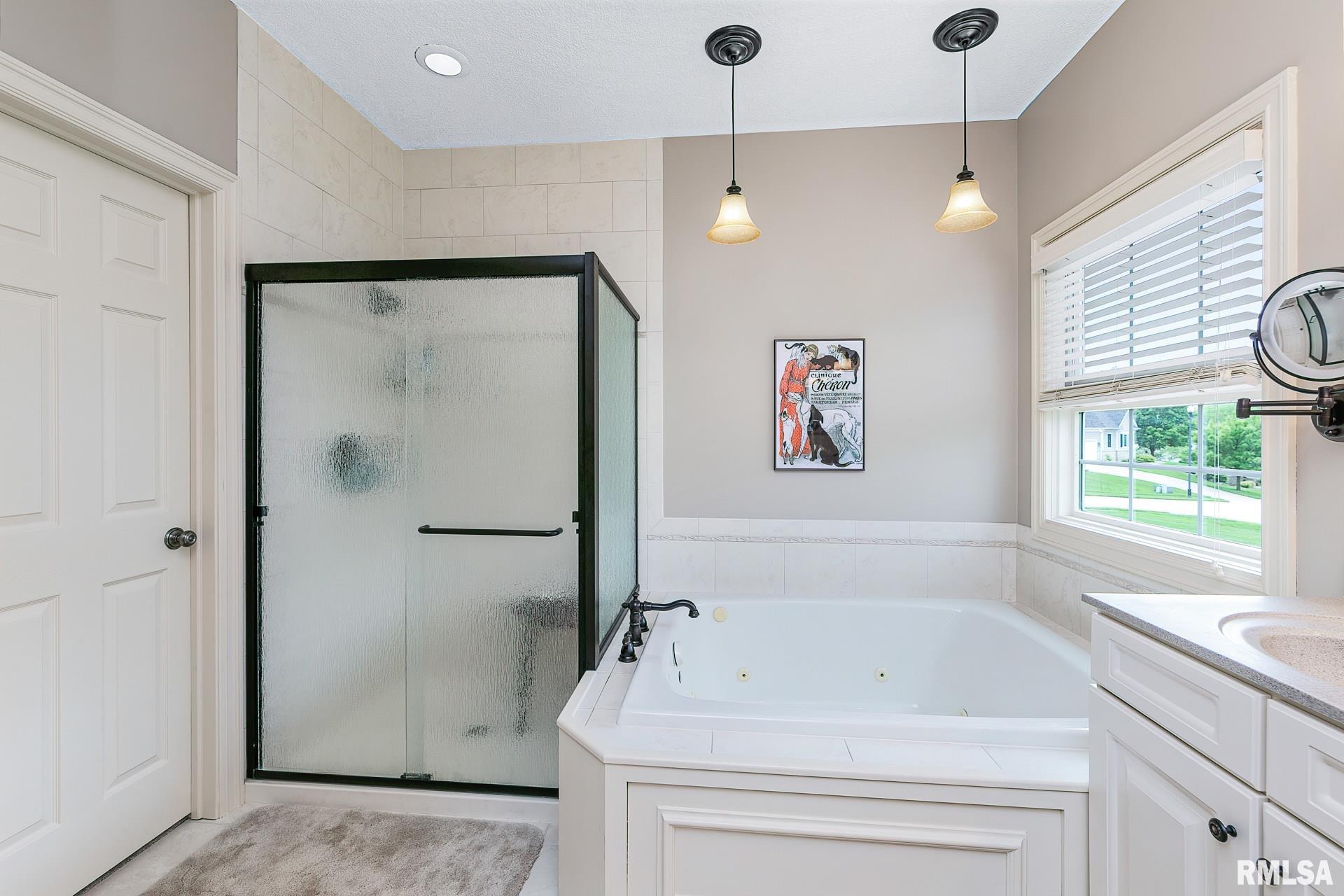 6878 Little Cabin Road Bettendorf, IA 52722 - Photo 24 of 49 Gallery Image 24