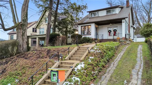 $449,900 | 705 Washington Avenue, Oakmont, PA 15139